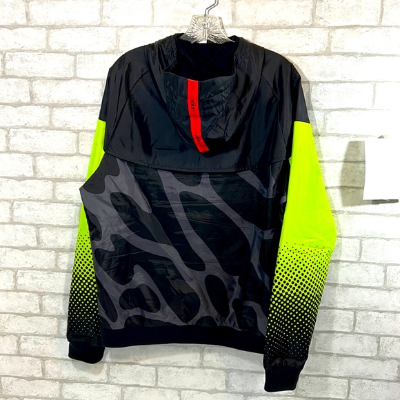 Nike sportswear windrunner retro jacket size Medium - Picture 9 of 15